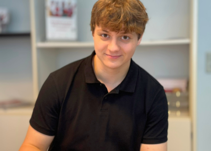 Vom Zuschauen zur Ausbildung: Wie Oleksandr durch praktische Einblicke seinen Beruf gefunden hat